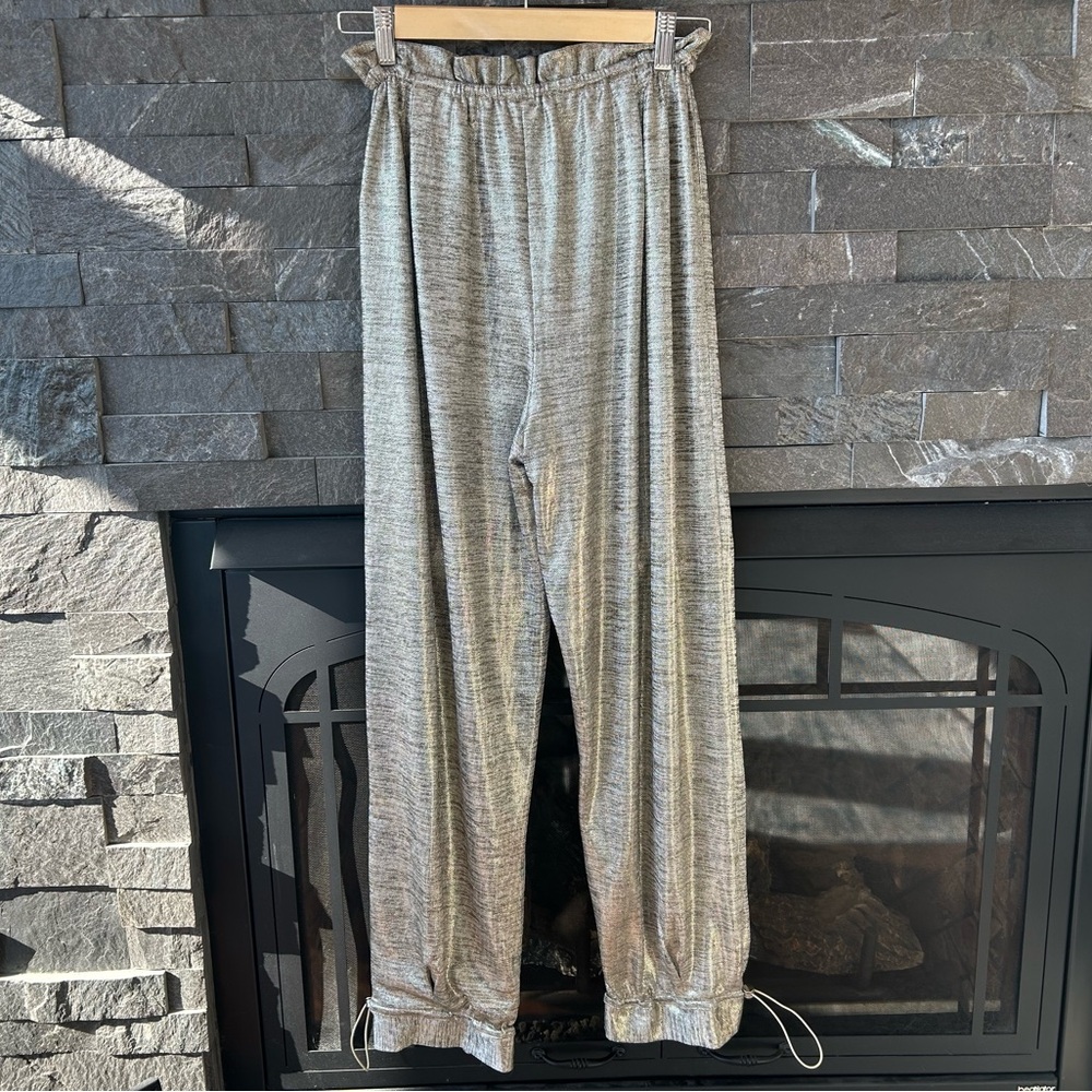 House of Harlow 1960 Tamar Metallic Gold Jogger - Picture 6 of 7